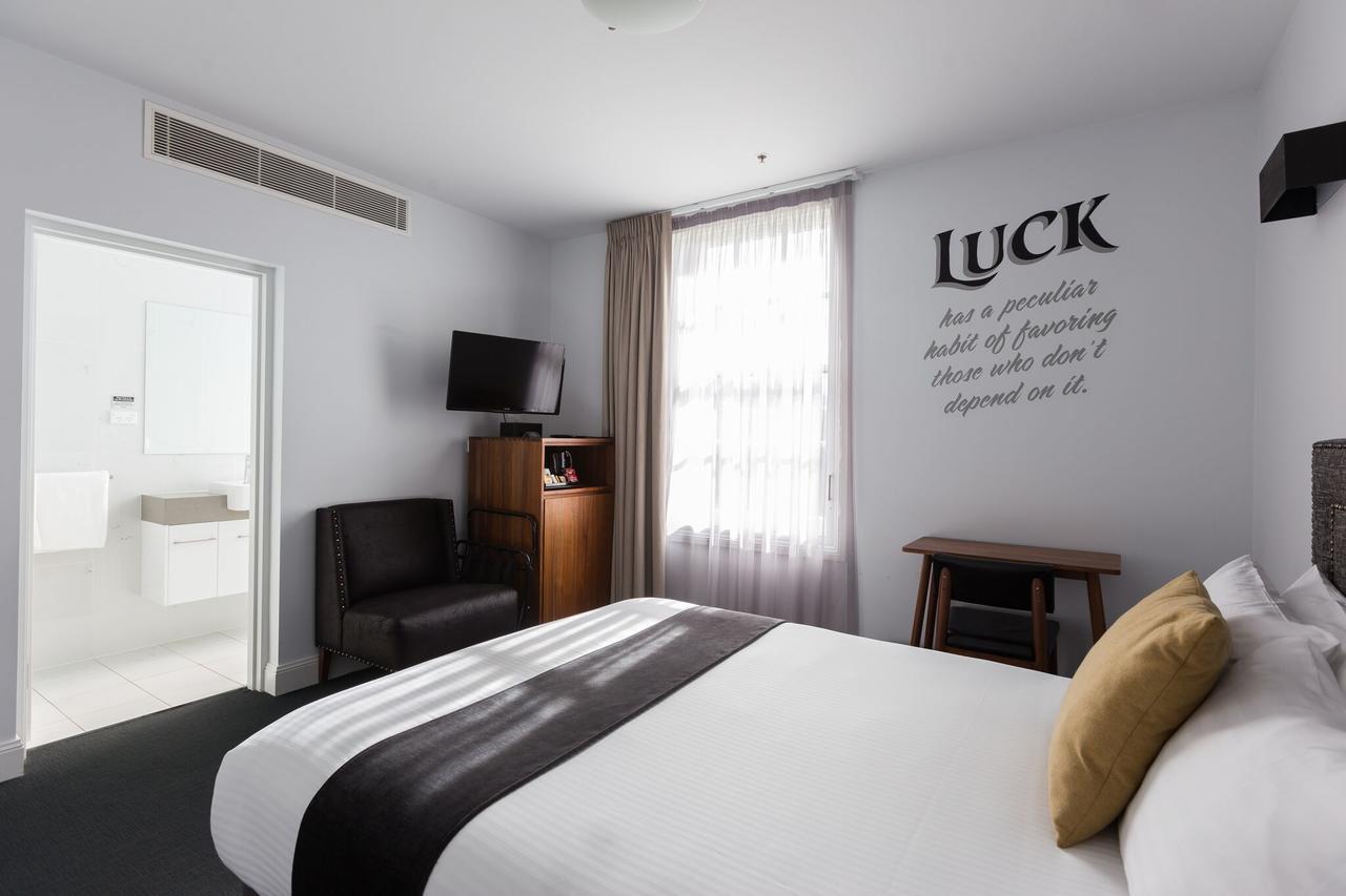 The Lucky Hotel Newcastle Exterior foto
